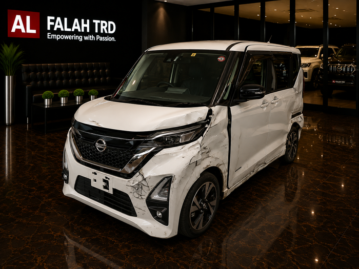 NISSAN ROOX G