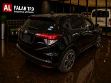 HONDA VEZEL HYBRID Z