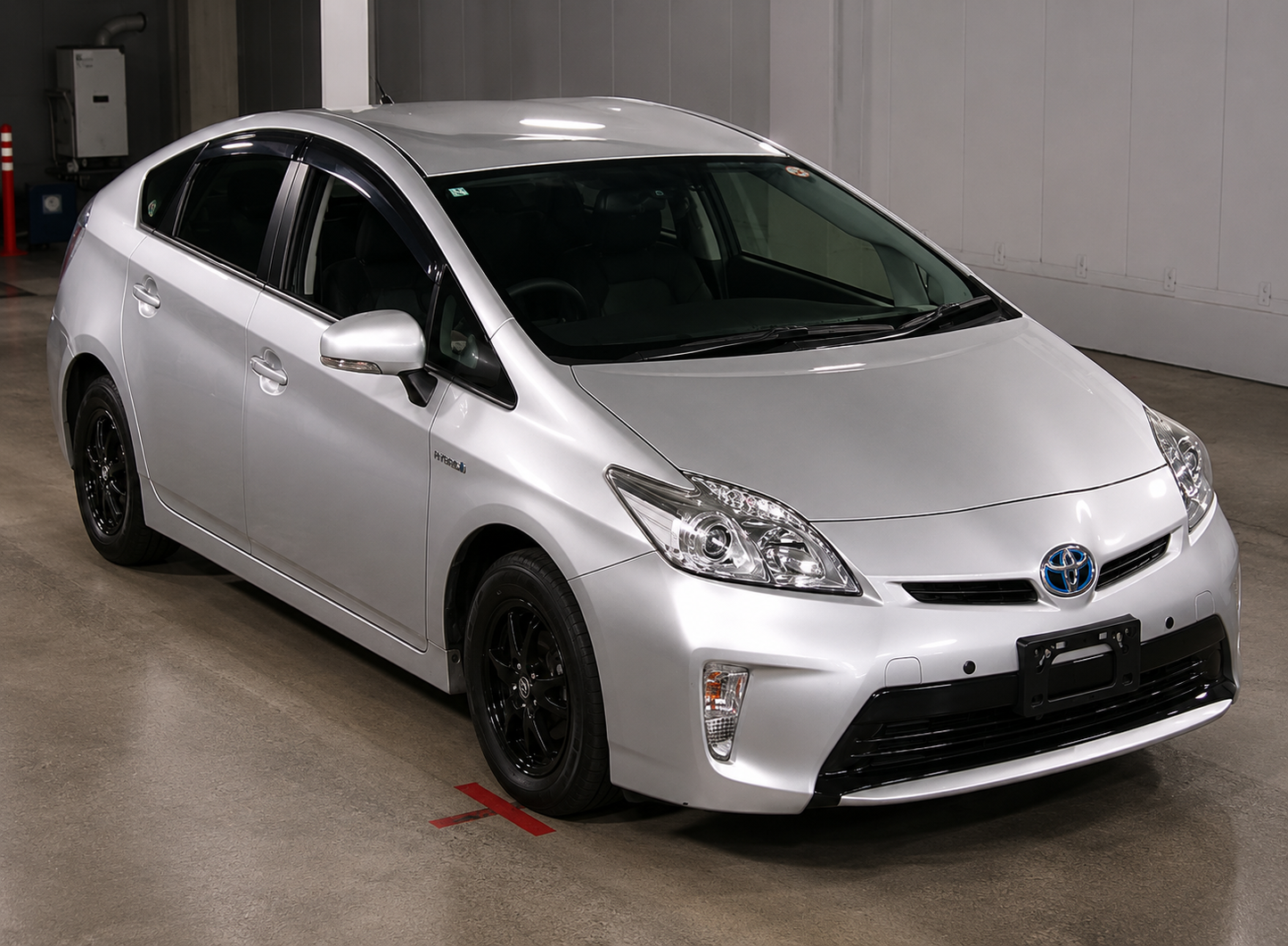 TOYOTA PRIUS 5D L
