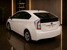 TOYOTA PRIUS 5D S